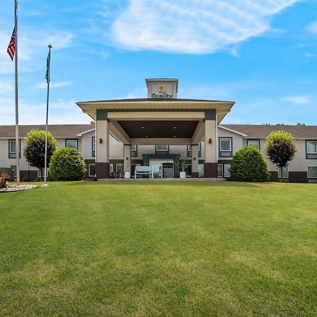 Quality Inn & Suites Chambersburg Εξωτερικό φωτογραφία