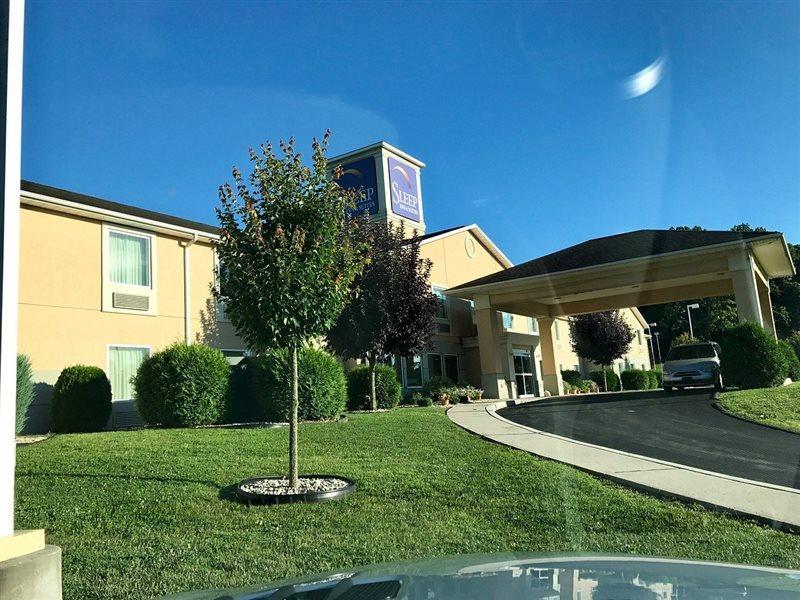 Quality Inn & Suites Chambersburg Εξωτερικό φωτογραφία
