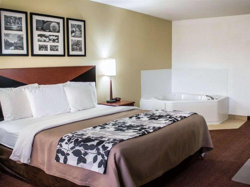 Quality Inn & Suites Chambersburg Εξωτερικό φωτογραφία