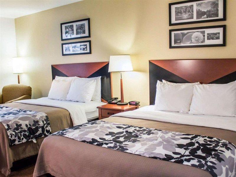 Quality Inn & Suites Chambersburg Εξωτερικό φωτογραφία