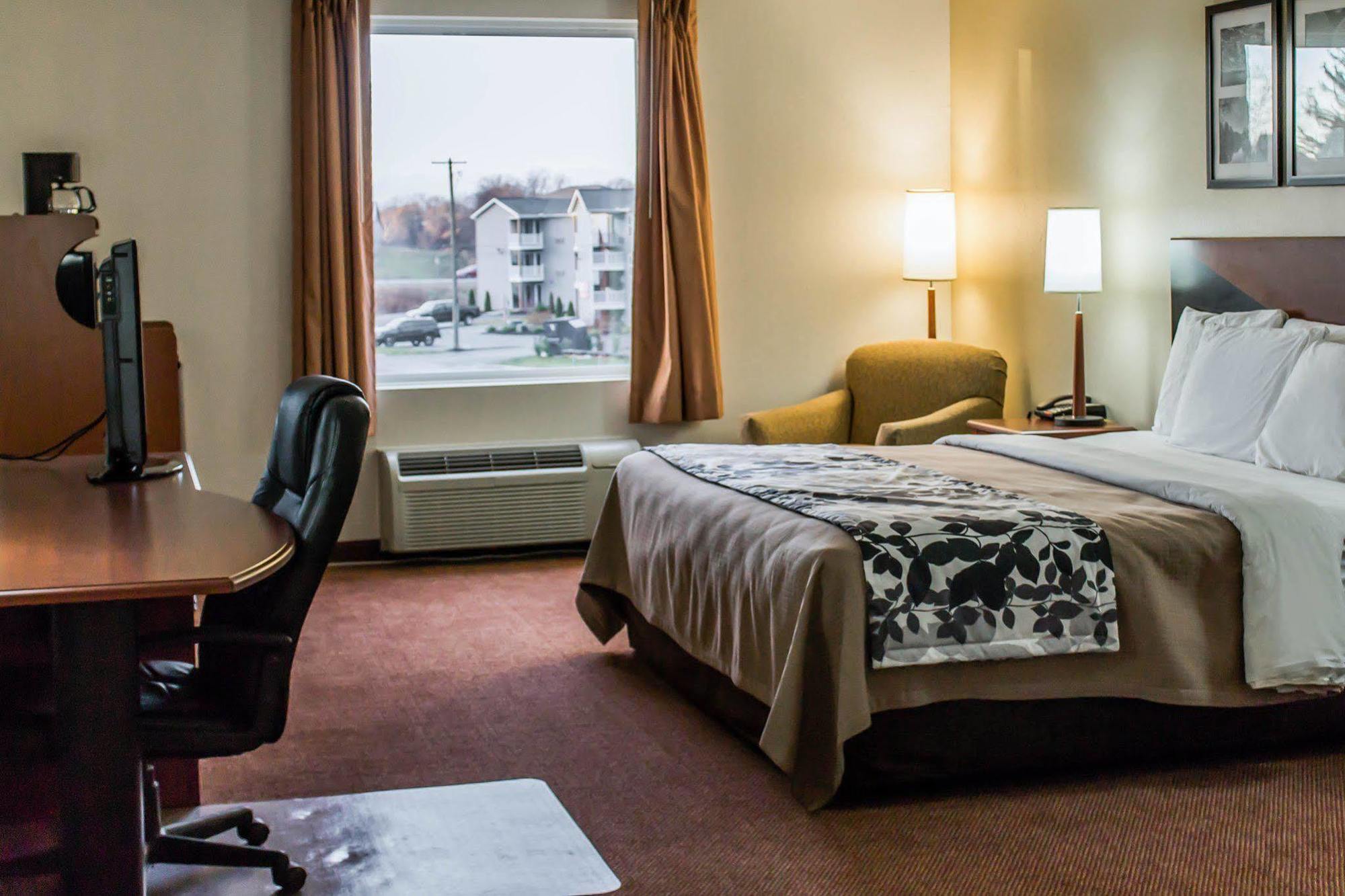 Quality Inn & Suites Chambersburg Εξωτερικό φωτογραφία
